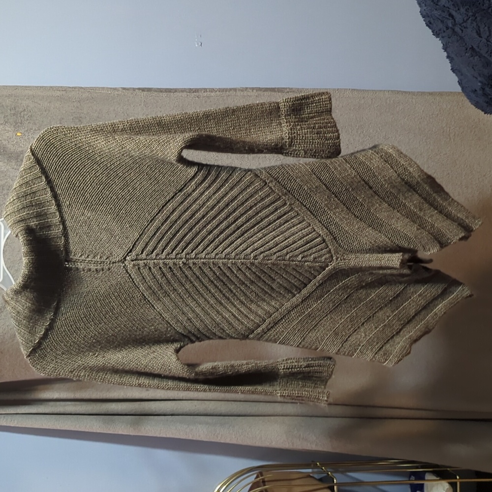 Cardigan - Picture 3 of 4